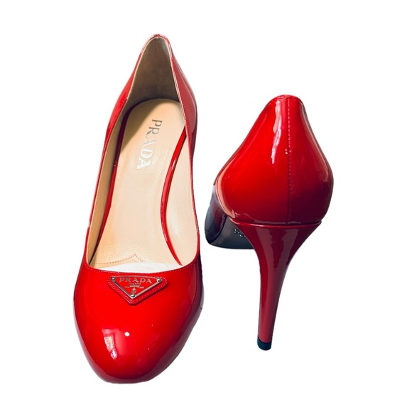 PRADA***Red Patent Stilleto Logo Heels***EU 40; US 10 $1200 NWB - Picture 5 of 7